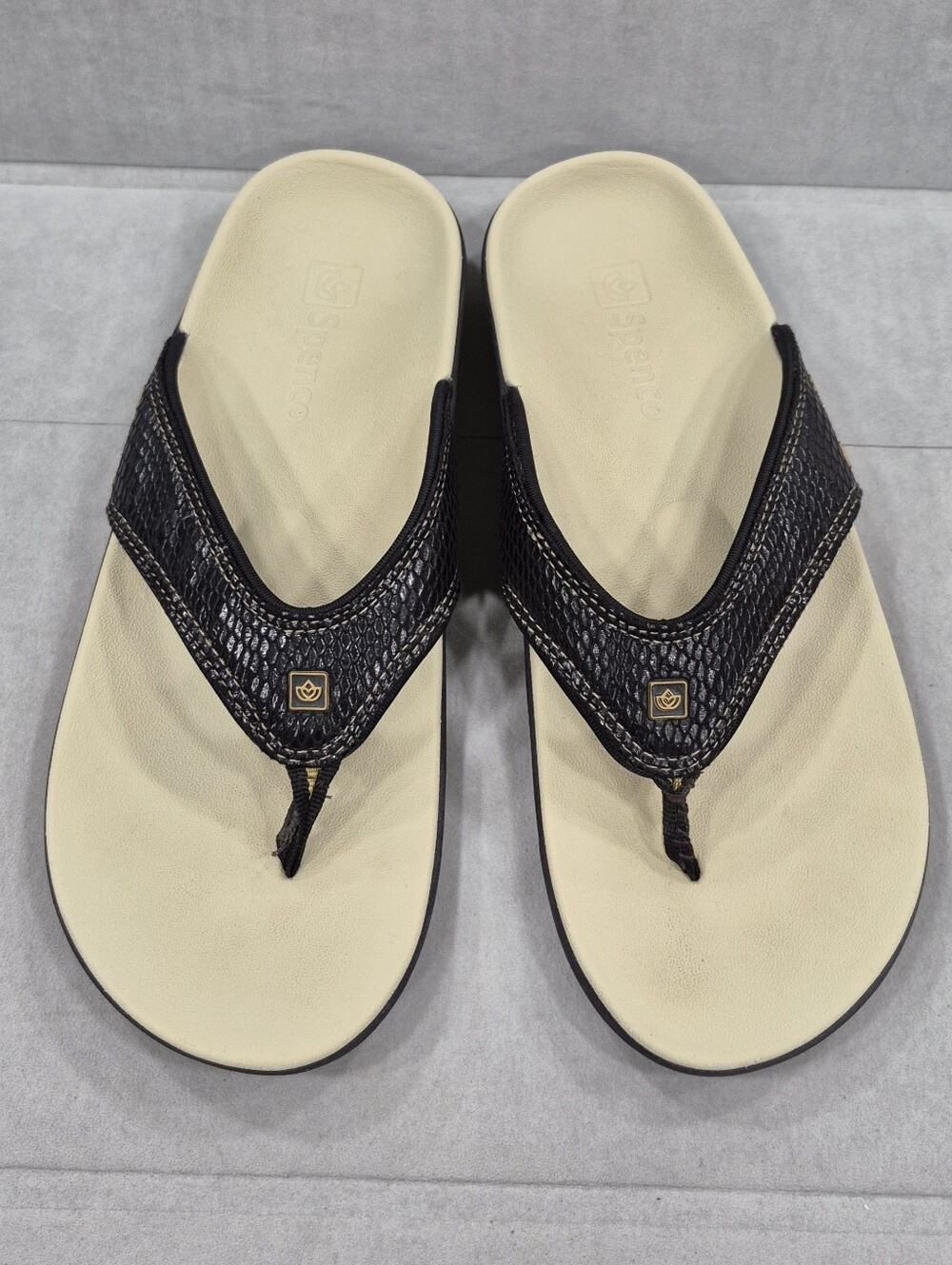 Spenco Yumi Comfort flip flop sandals women's 10 black snake print casual beach